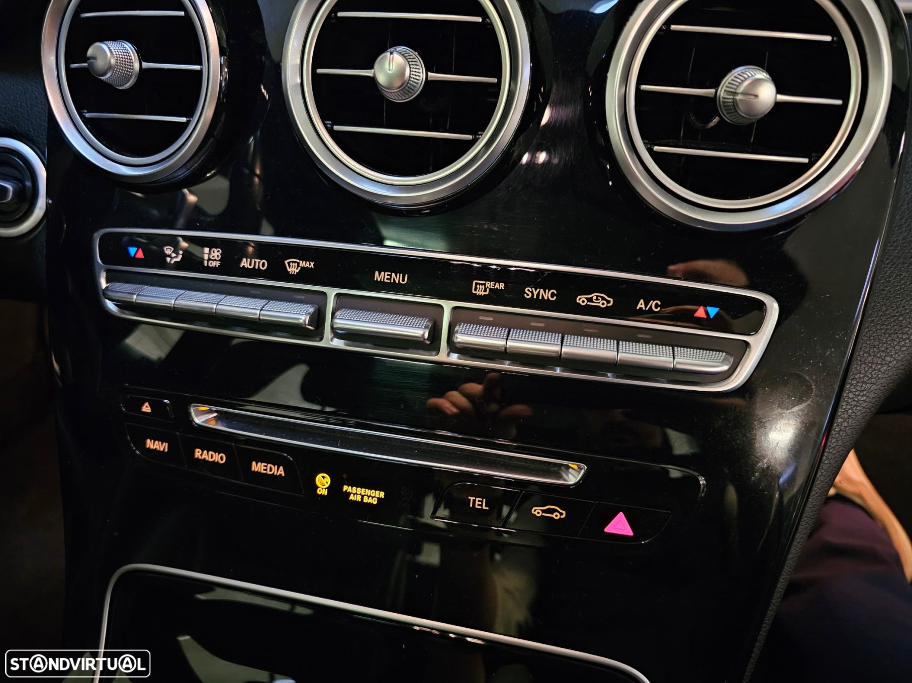 Mercedes-Benz C 300 h AMG Line - 15