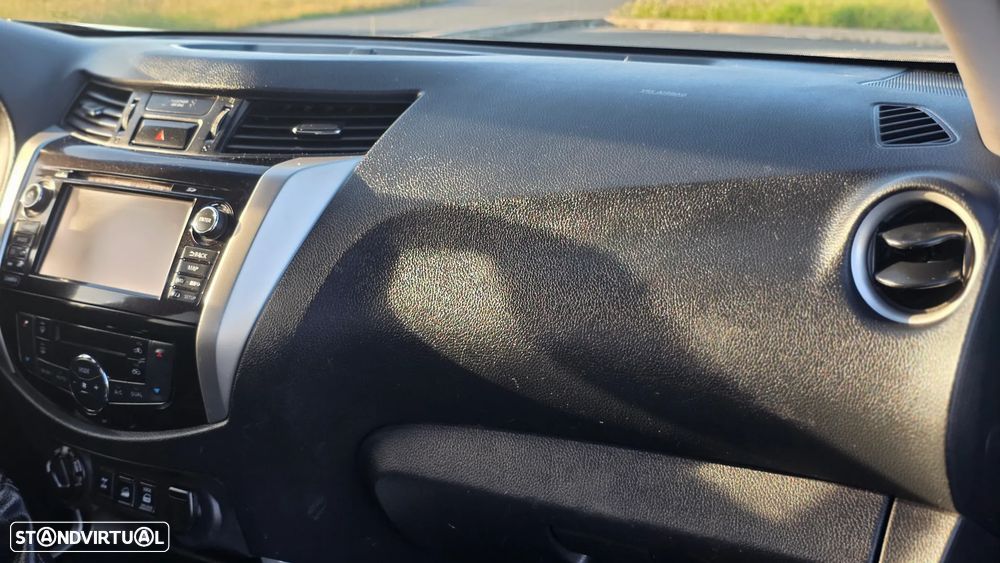 Nissan Navara 2.3 dCi CD 4WD Tekna - 44