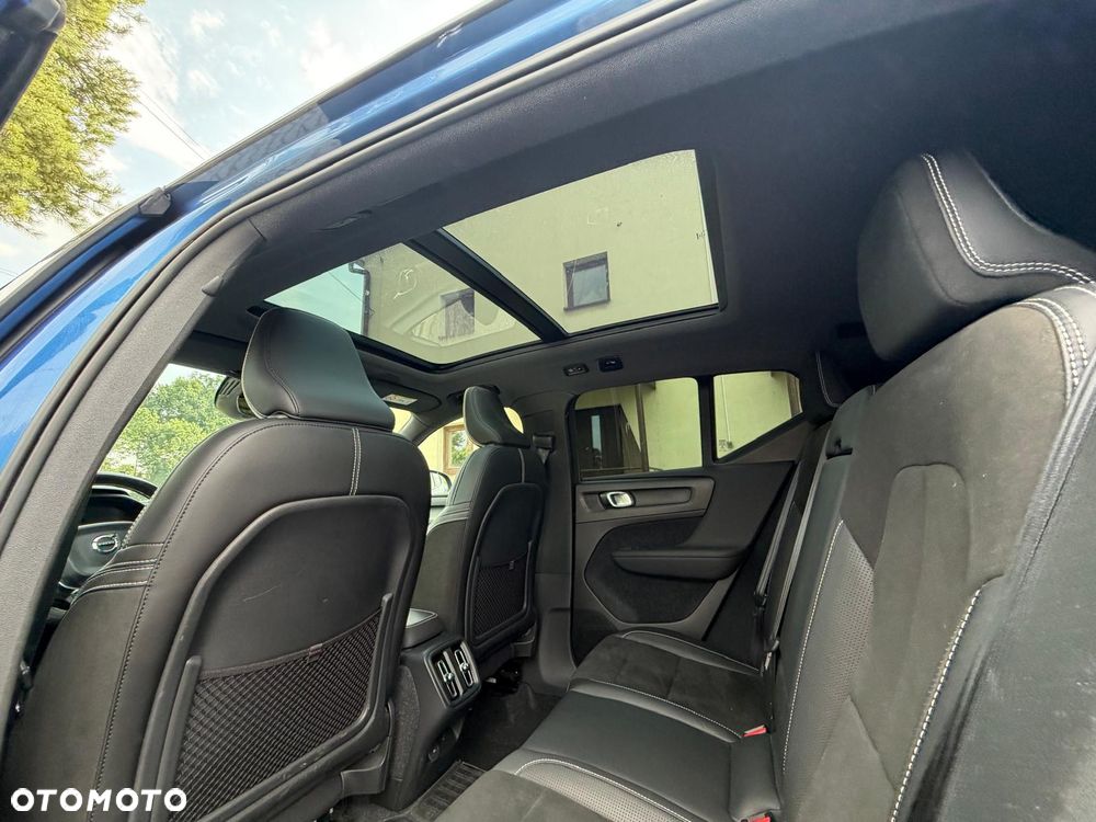 Volvo XC 40 T5 AWD R-Design - 34