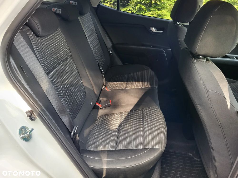 Kia Stonic 1.2 Dream-Team Edition - 13