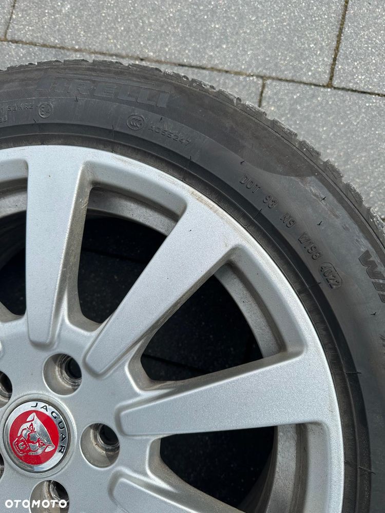 Jaguar XE 20d AWD Prestige - 4