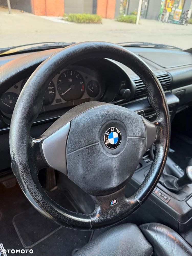 BMW Seria 3 323i - 13