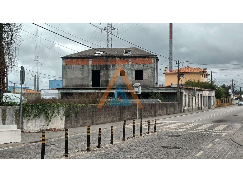 Moradia para Reconstruir em Cácia - Aveiro com ' Projeto Aprovado ' - Grande imagem: 5/40