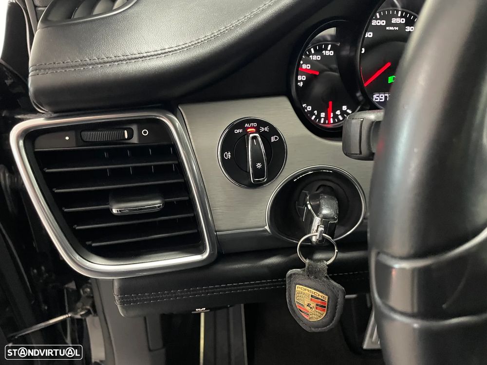 Porsche Panamera Diesel - 14