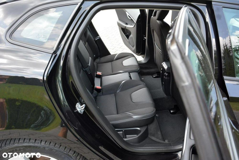 Volvo V40 D2 Drive-E Momentum - 18