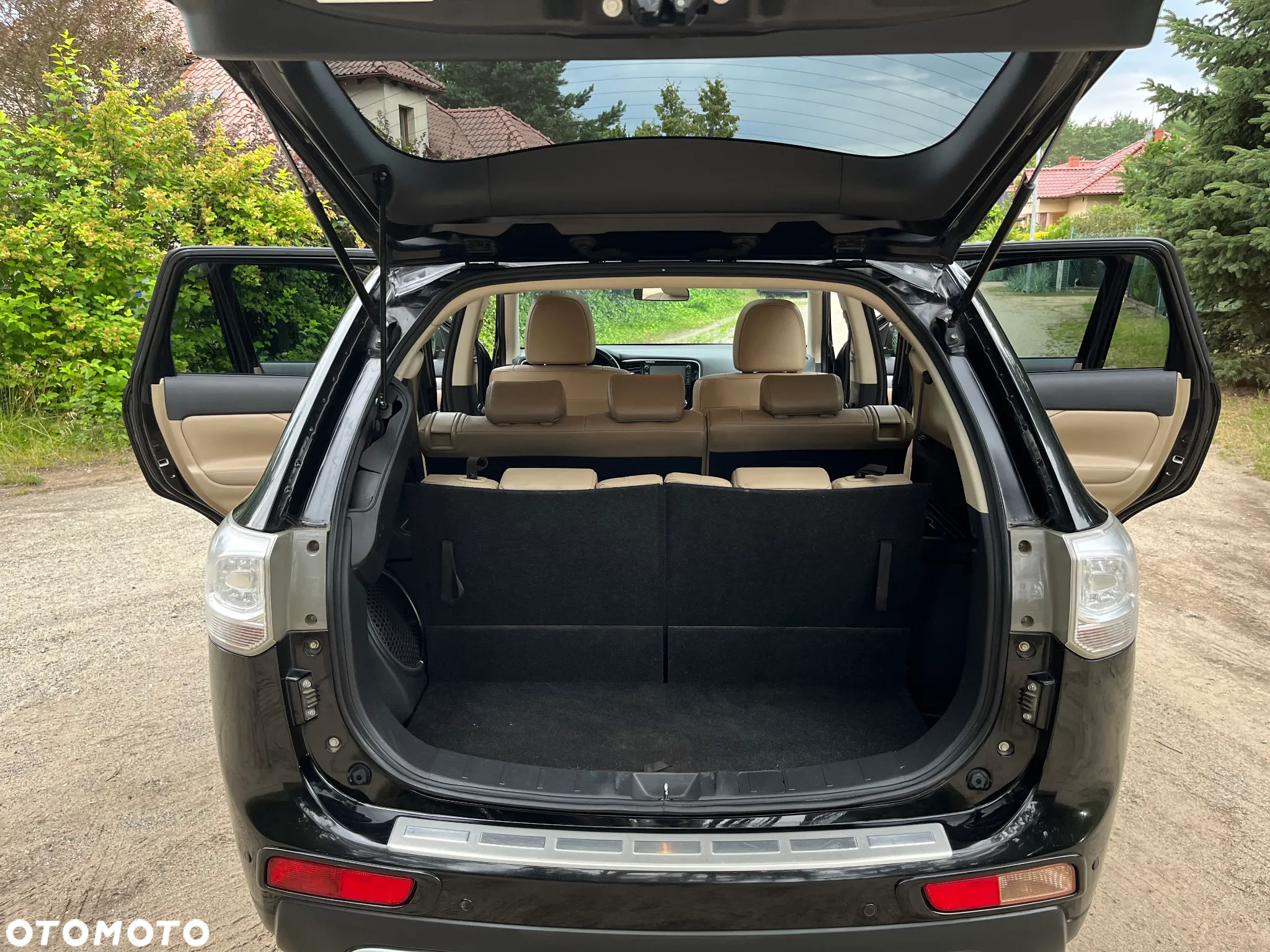 Mitsubishi Outlander - 15