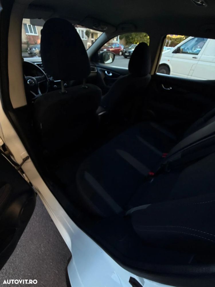 Nissan Qashqai 1.6 DCI Start/Stop 4X4-i Acenta - 10