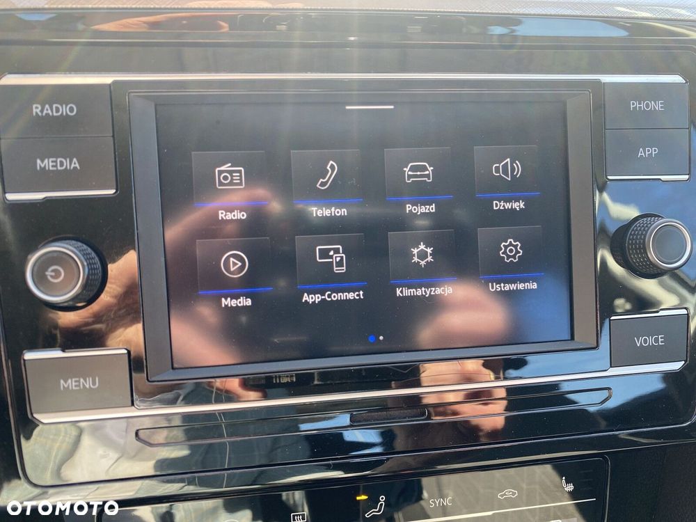 Volkswagen Passat - 24