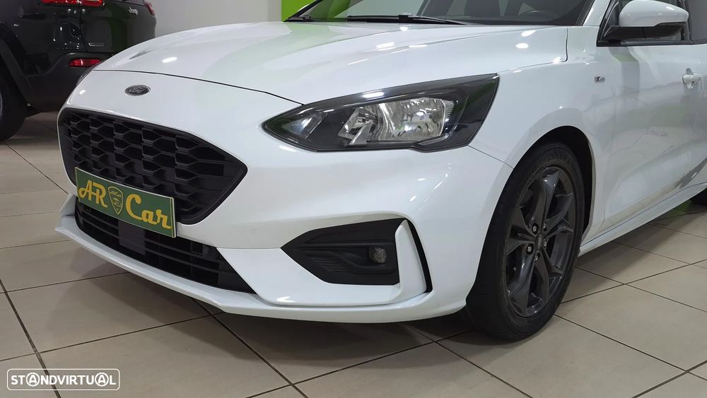 Ford Focus SW 1.0 EcoBoost ST-Line - 31