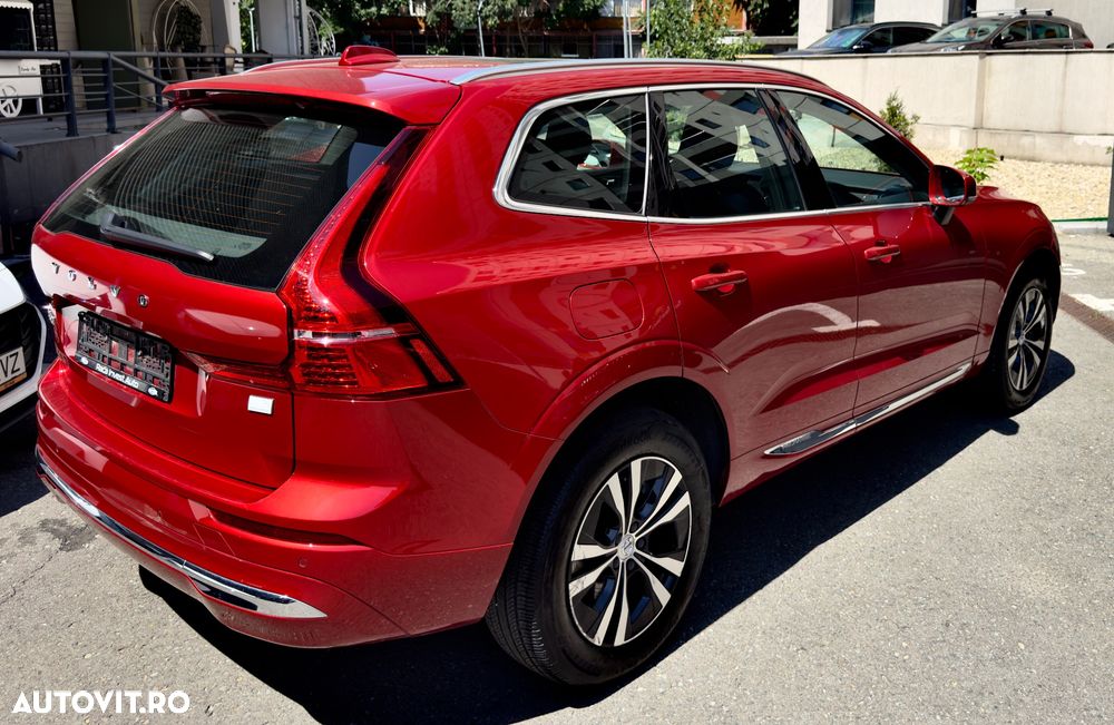Volvo XC 60 T6 AWD Recharge Geartronic Inscription Expression - 4