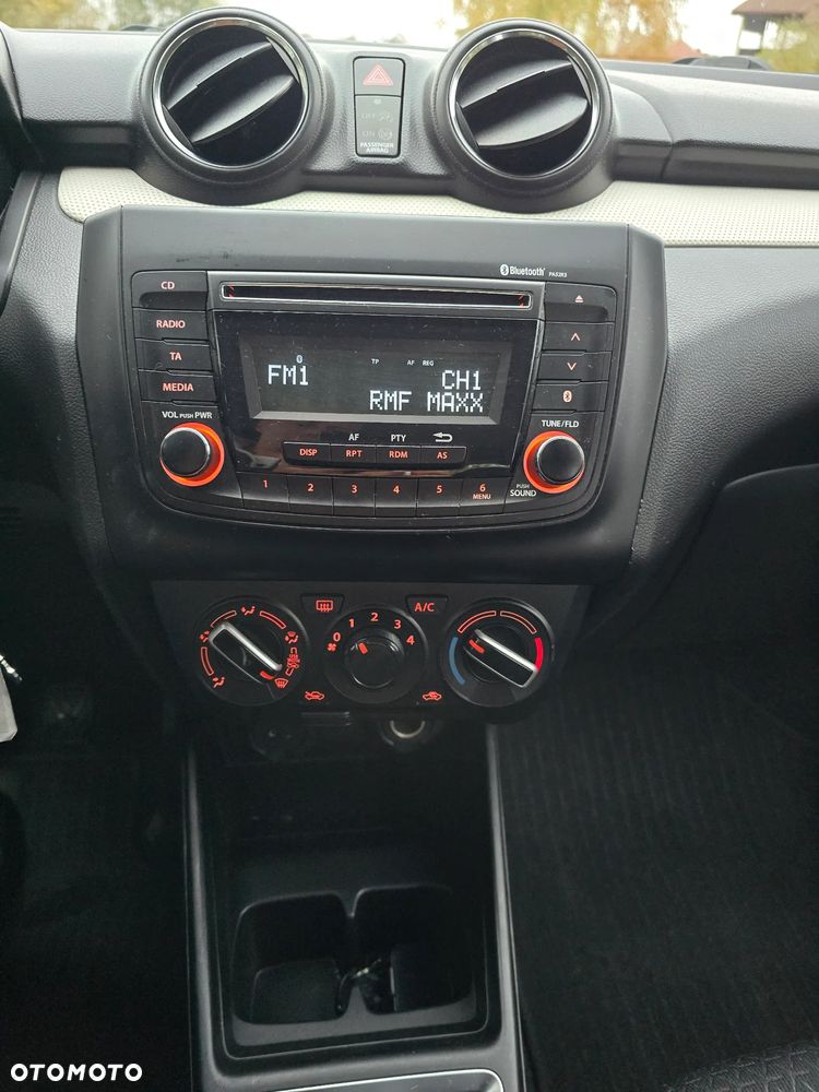Suzuki Swift 1.2 Dualjet SHVS Premium - 25