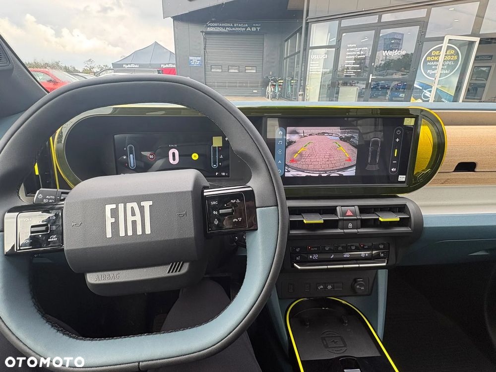 Fiat Grande Panda 1.2 mHEV La Prima eDCT - 12