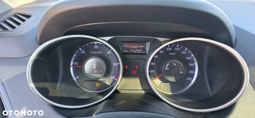 Hyundai ix35 2.0 CRDi 4WD Comfort - 4