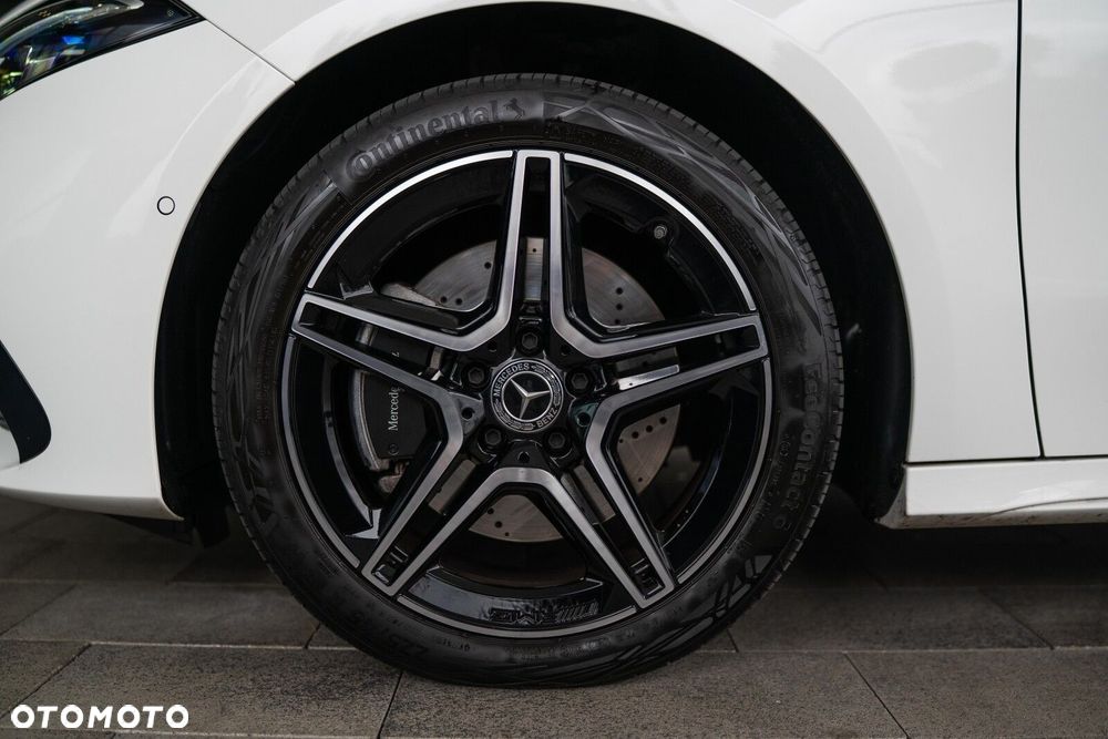 Mercedes-Benz Klasa A 250 e PHEV AMG Line 8G-DCT - 7