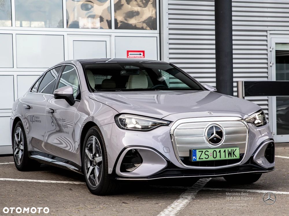Mercedes-Benz Klasa C 400 4-Matic 94kWh - 4