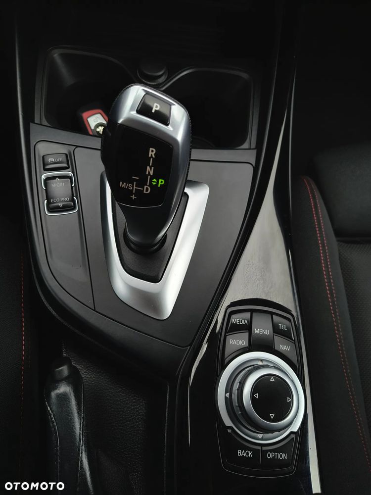 BMW Seria 1 118i M Sport - 33