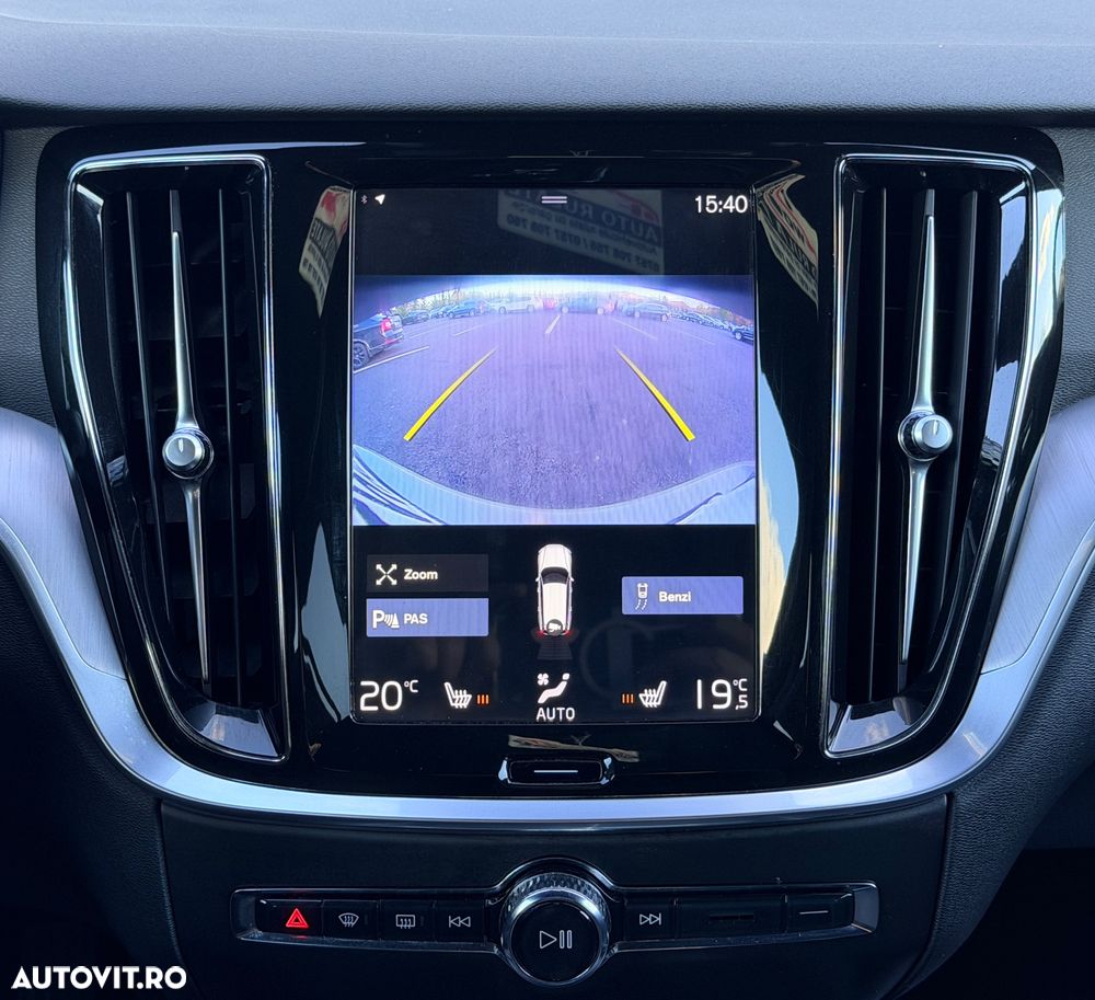 Volvo V60 D3 Geartronic Momentum - 25