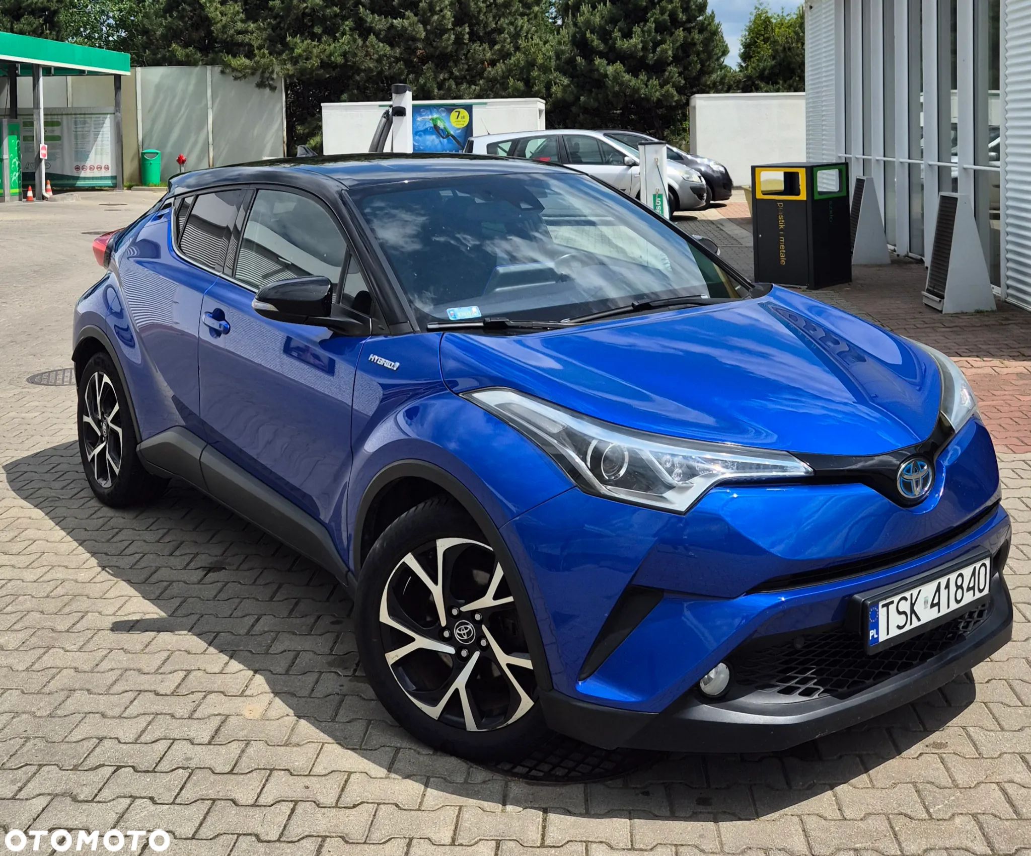 Toyota C-HR 1.8 Hybrid Dynamic - 1