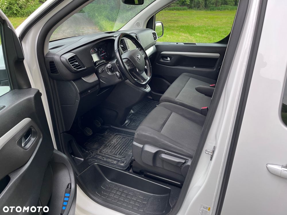 Toyota ProAce Kombi 2.0 D-4D Long 2,8t - 8