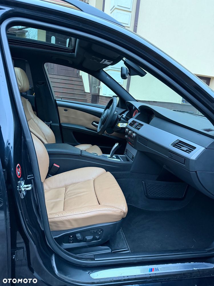 BMW Seria 5 530d Edition Sport - 32