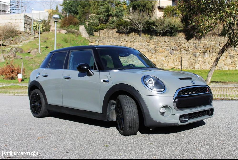MINI 5 Portas Cooper S Auto Desportiva - 3