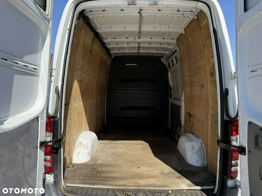 Mercedes-Benz Sprinter - 19