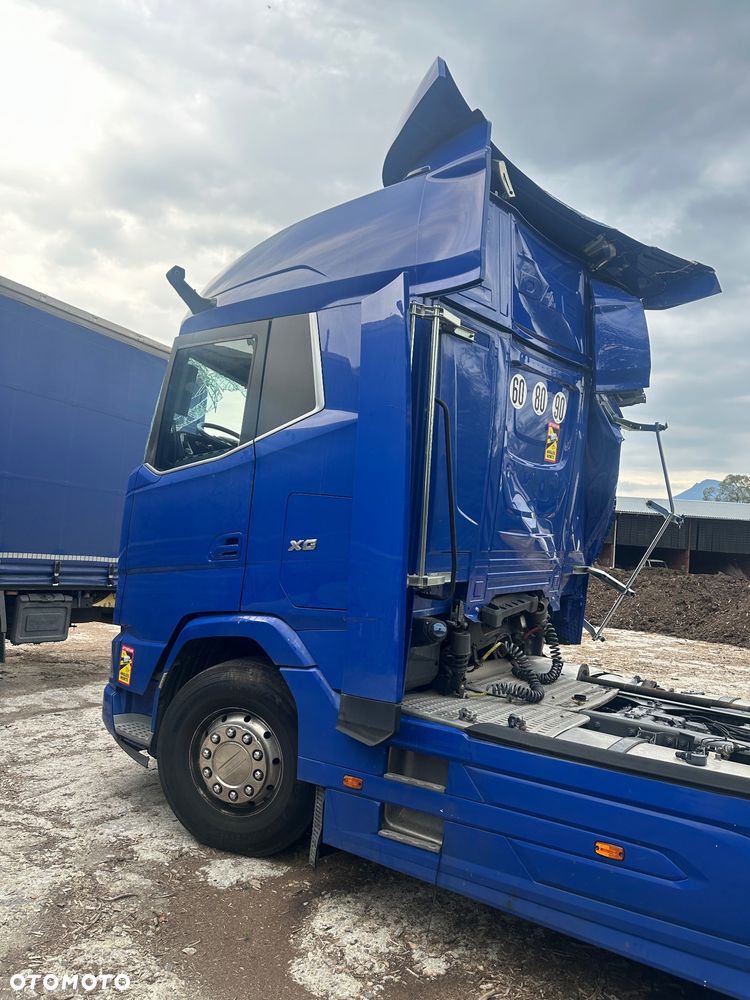 DAF XG - 8