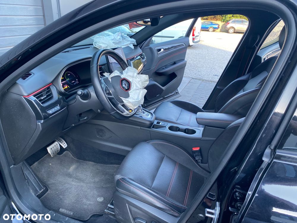Renault Arkana E-TECH 145 R.S.LINE - 8
