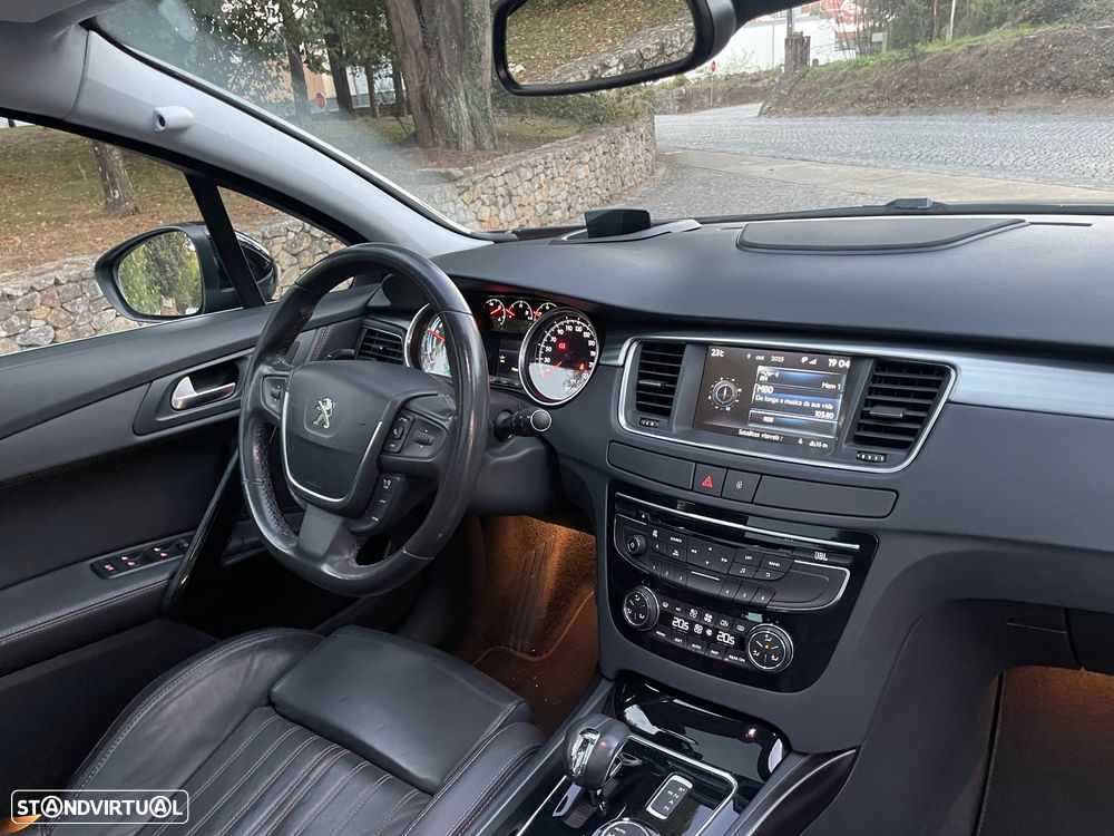Peugeot 508 RXH 2.0 HDi Hybrid4 Limited Edition 2-Tronic - 28