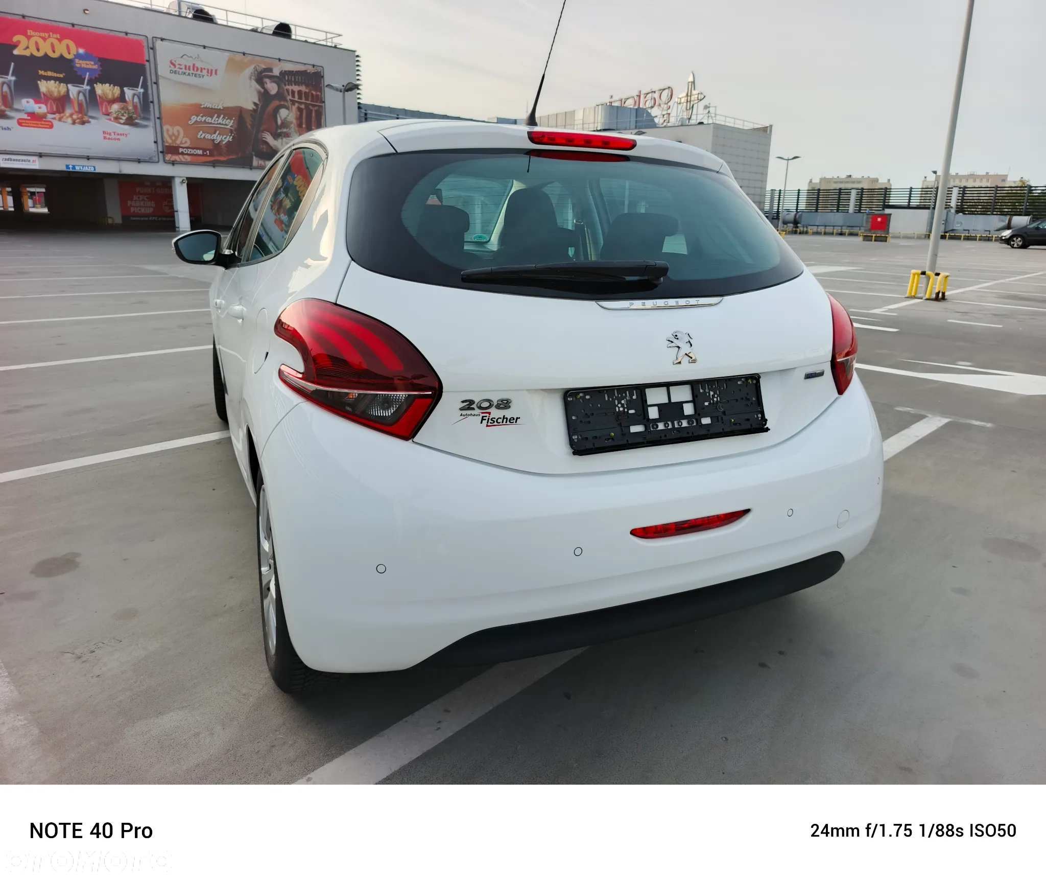 Peugeot 208 1.2 PureTech GPF Allure S&S - 8