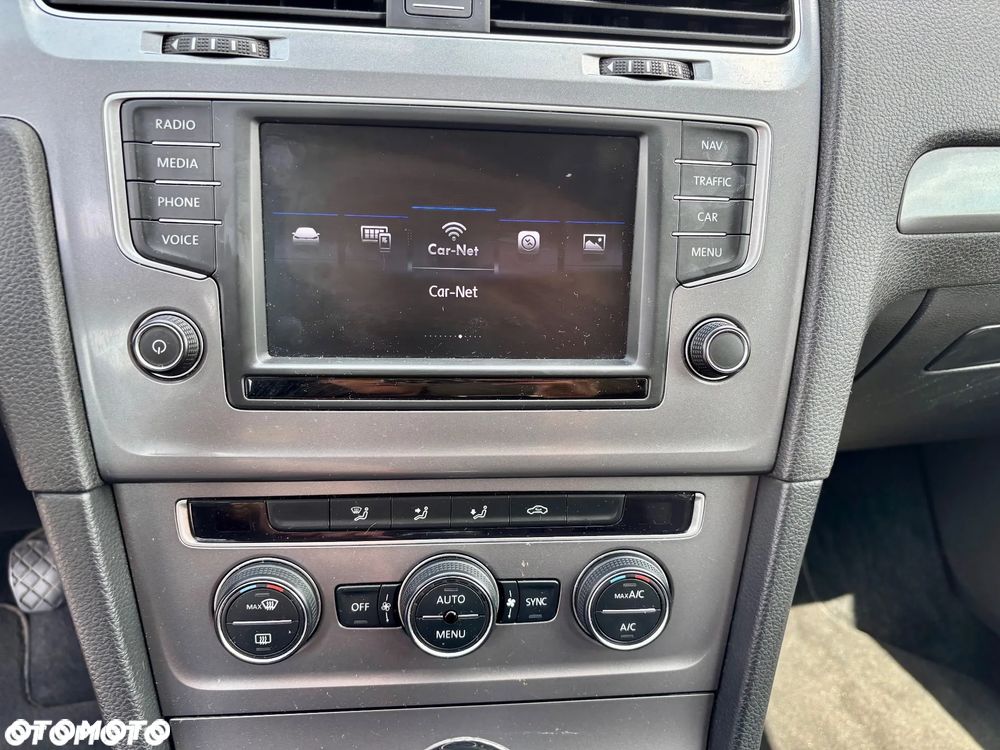 Volkswagen Golf - 21