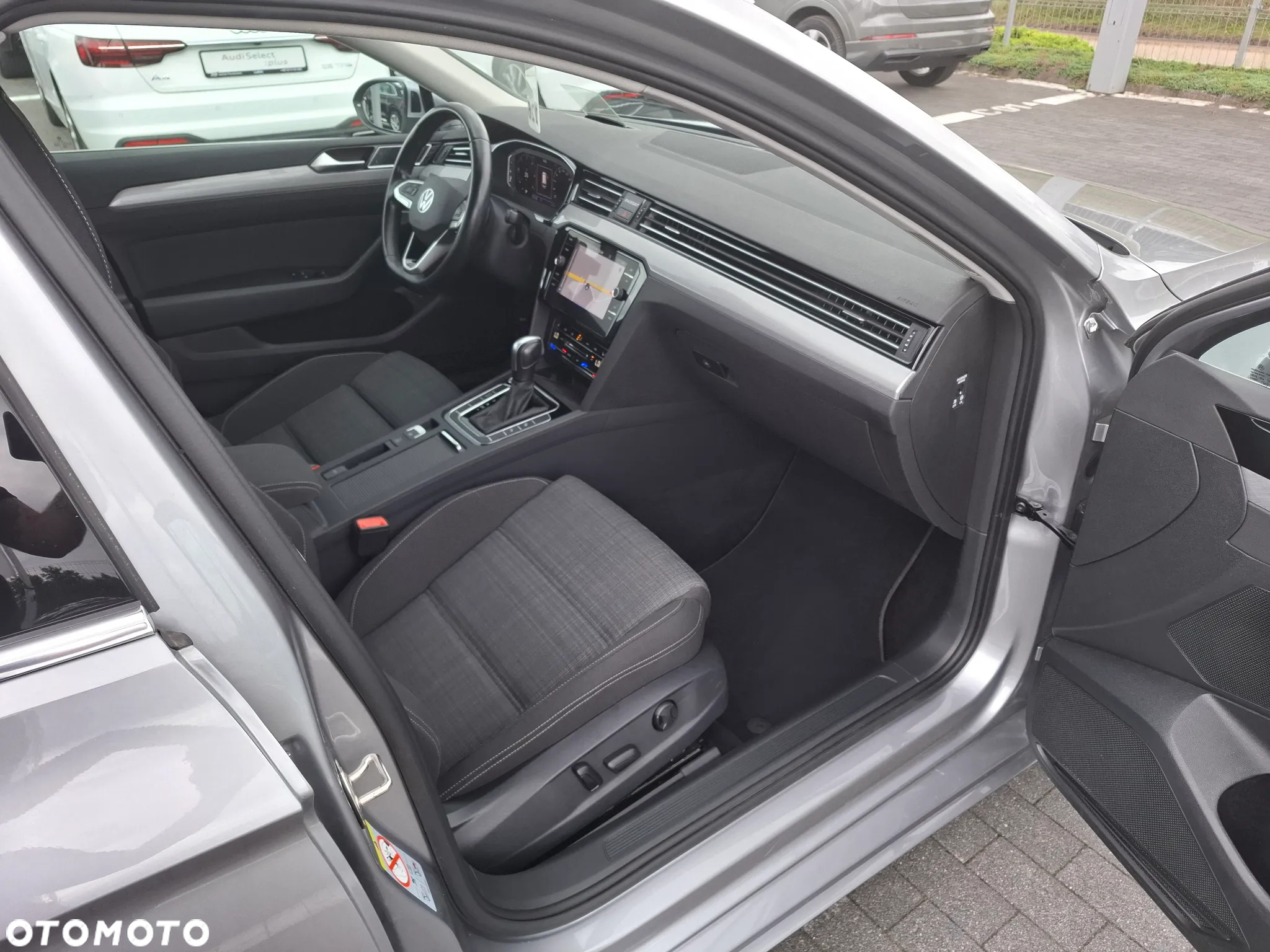 Volkswagen Passat Variant 2.0 TDI SCR DSG Business - 7