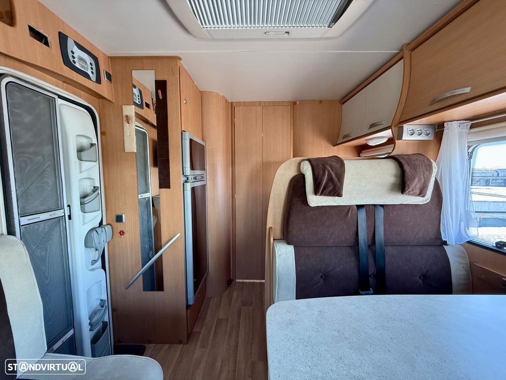 Chausson Flash 28 - Cama Central - 30