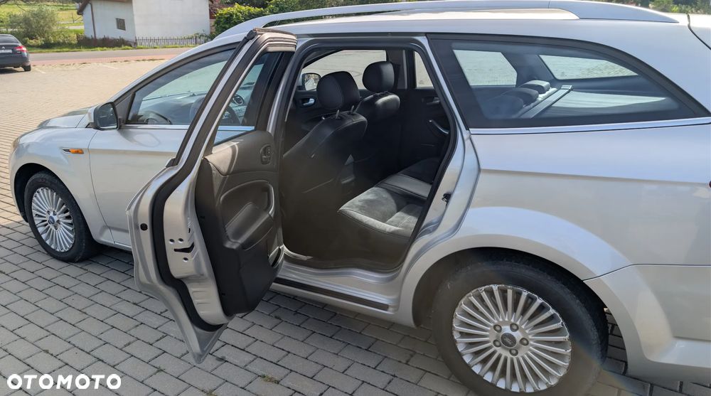 Ford Mondeo 2.0 TDCi Titanium X - 14