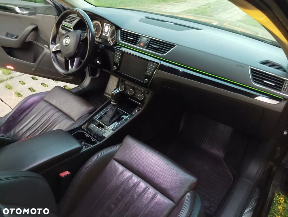 Skoda Superb 2.0 TDI L&K DSG - 11