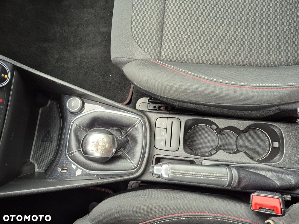 Ford Fiesta 1.0 EcoBoost S&S ST-LINE Red - 14
