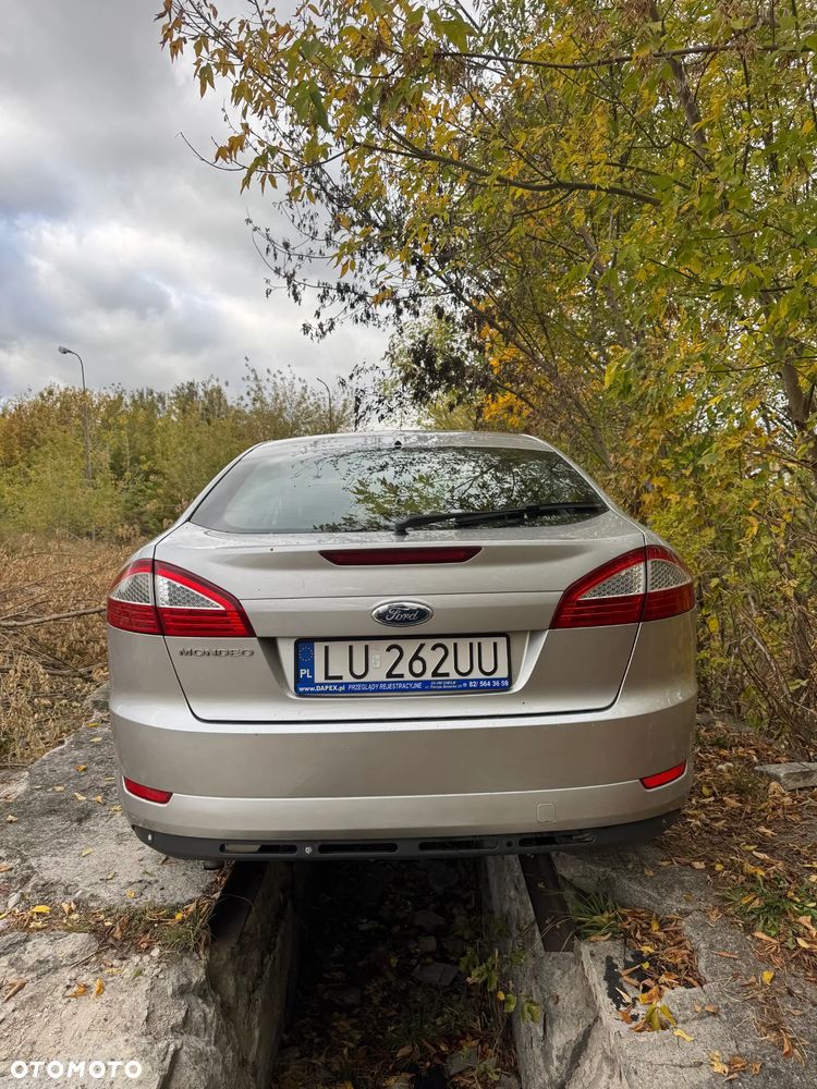 Ford Mondeo - 28