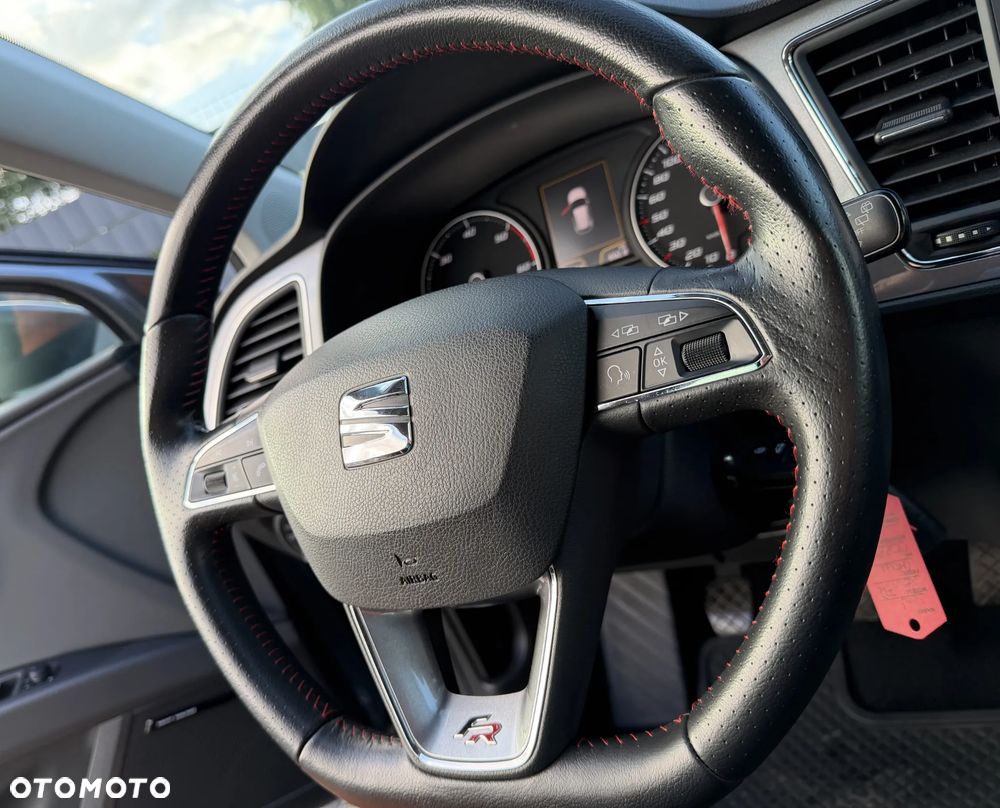 Seat Leon 2.0 TDI DPF Start&Stop FR - 33