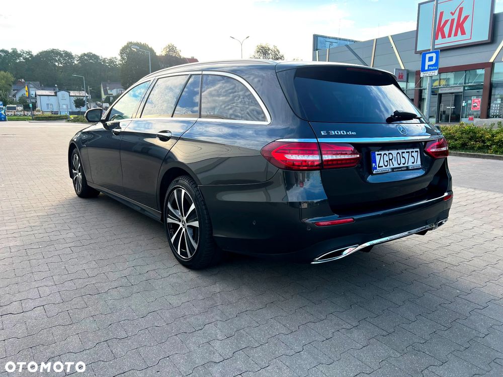 Mercedes-Benz Klasa E 300 de 4Matic T 9G-TRONIC AMG Line - 6
