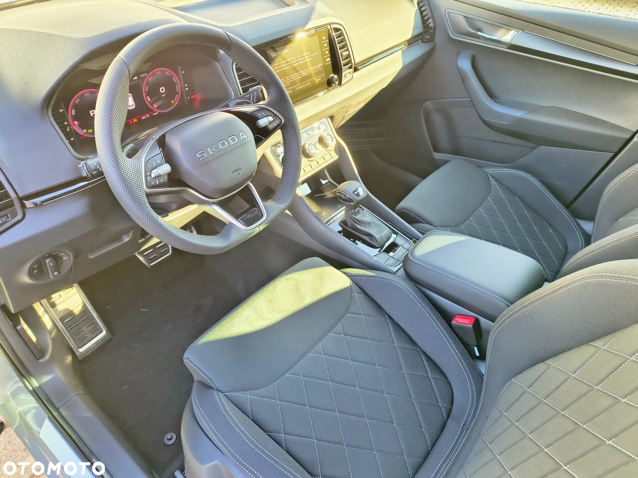 Skoda Karoq 1.5 TSI ACT Sportline DSG - 14
