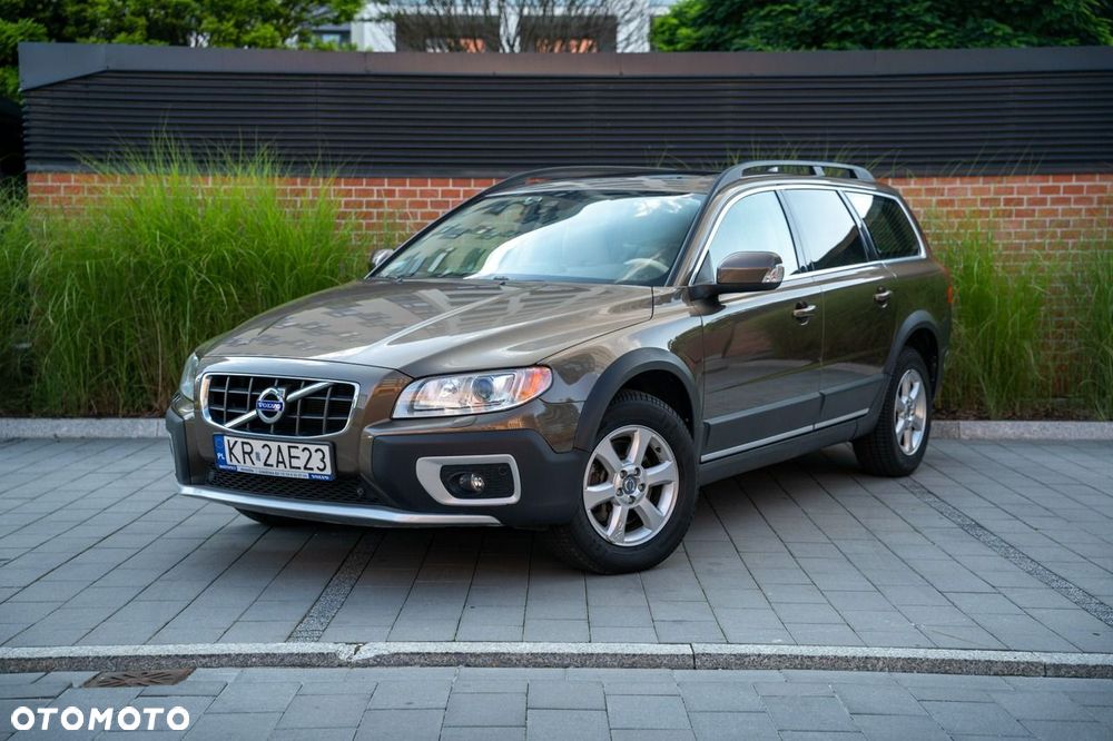 Volvo XC 70 3.2 AWD Summum - 2