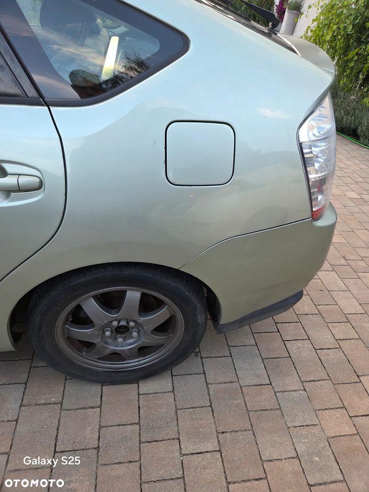 Toyota Prius - 8