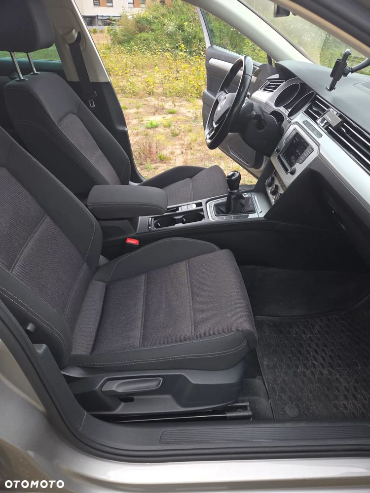 Volkswagen Passat 1.8 TSI BMT Comfortline - 21