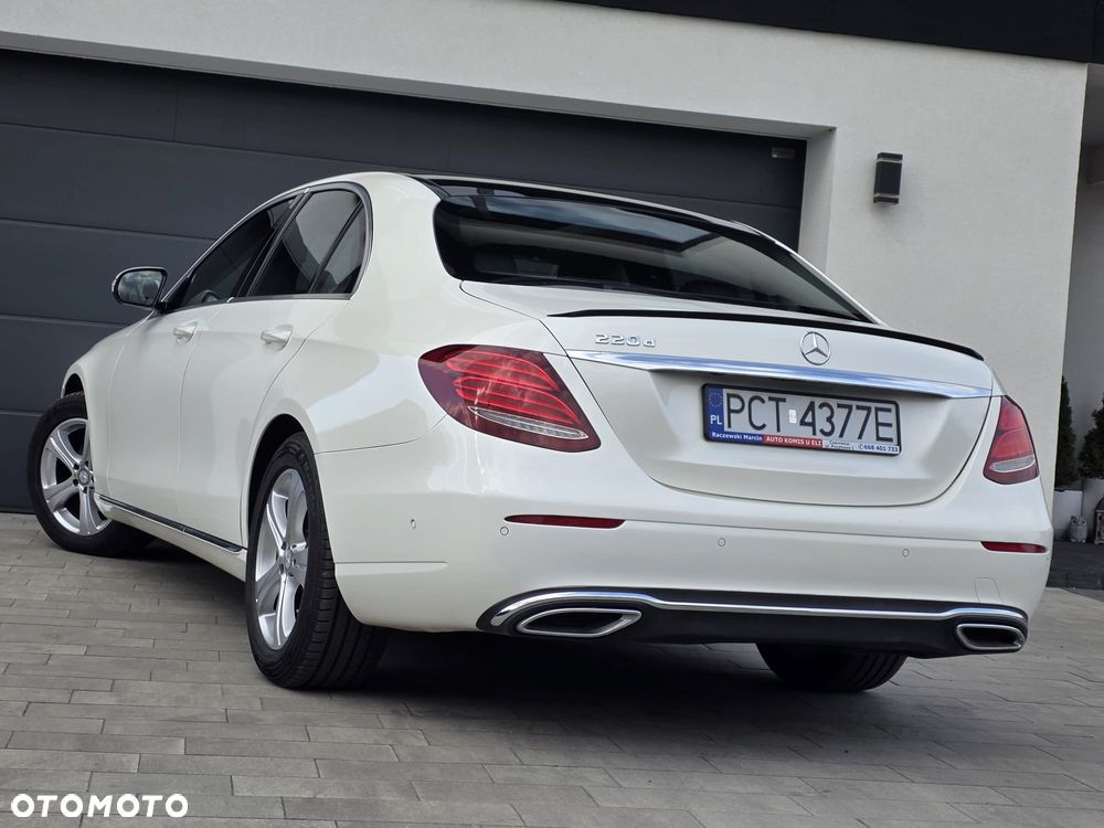 Mercedes-Benz Klasa E - 28