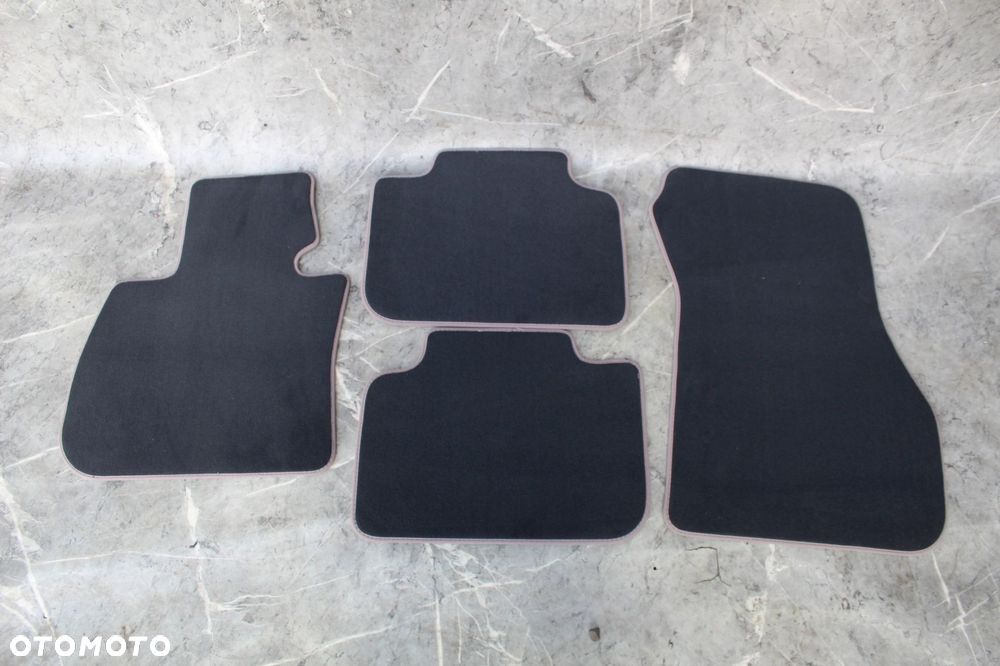 DYWANIKI WELUROWE BMW X2 F39 9484261 NOWE - 3