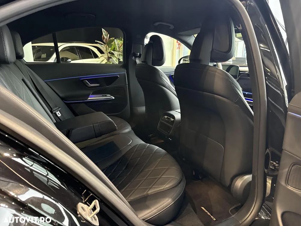 Mercedes-Benz E 300 4MATIC Aut. - 17