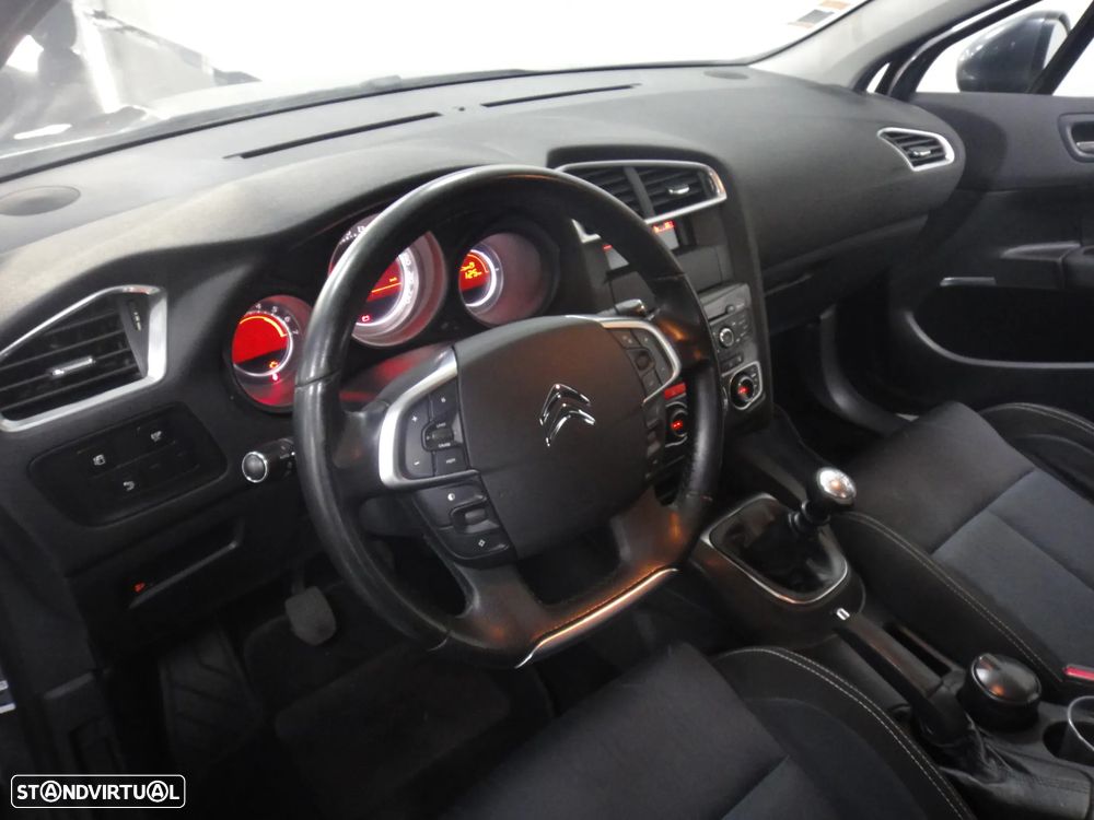 Citroën C4 1.6 HDi Exclusive - 12