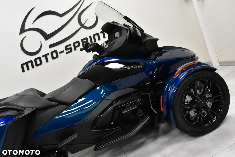 Can-Am Spyder - 14