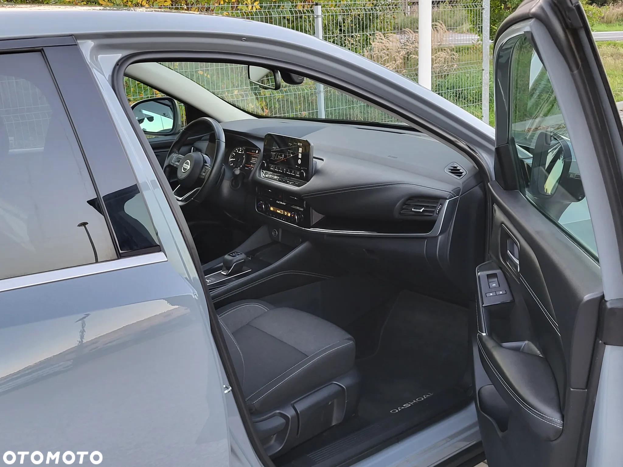 Nissan Qashqai 1.3 DIG-T Acenta DCT - 6
