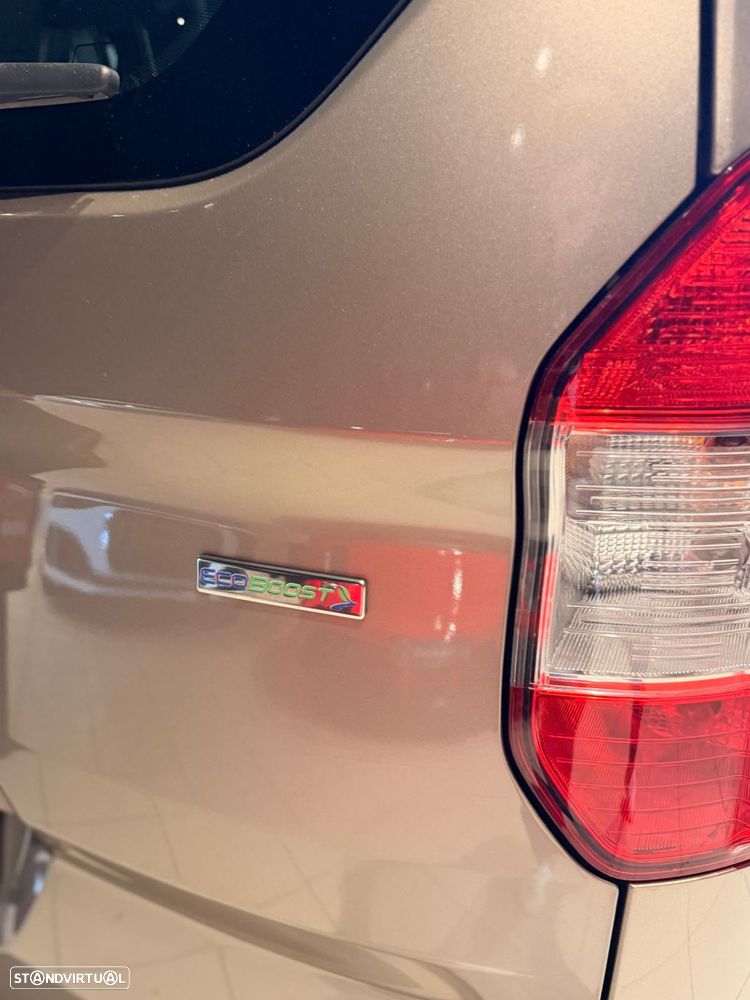 Ford Tourneo Courier 1.0 EcoBoost Titanium - 14